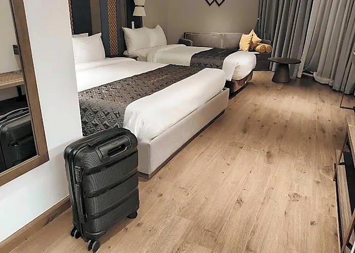Khách sạn Apec Nirvana Peace Mui Ne 5*